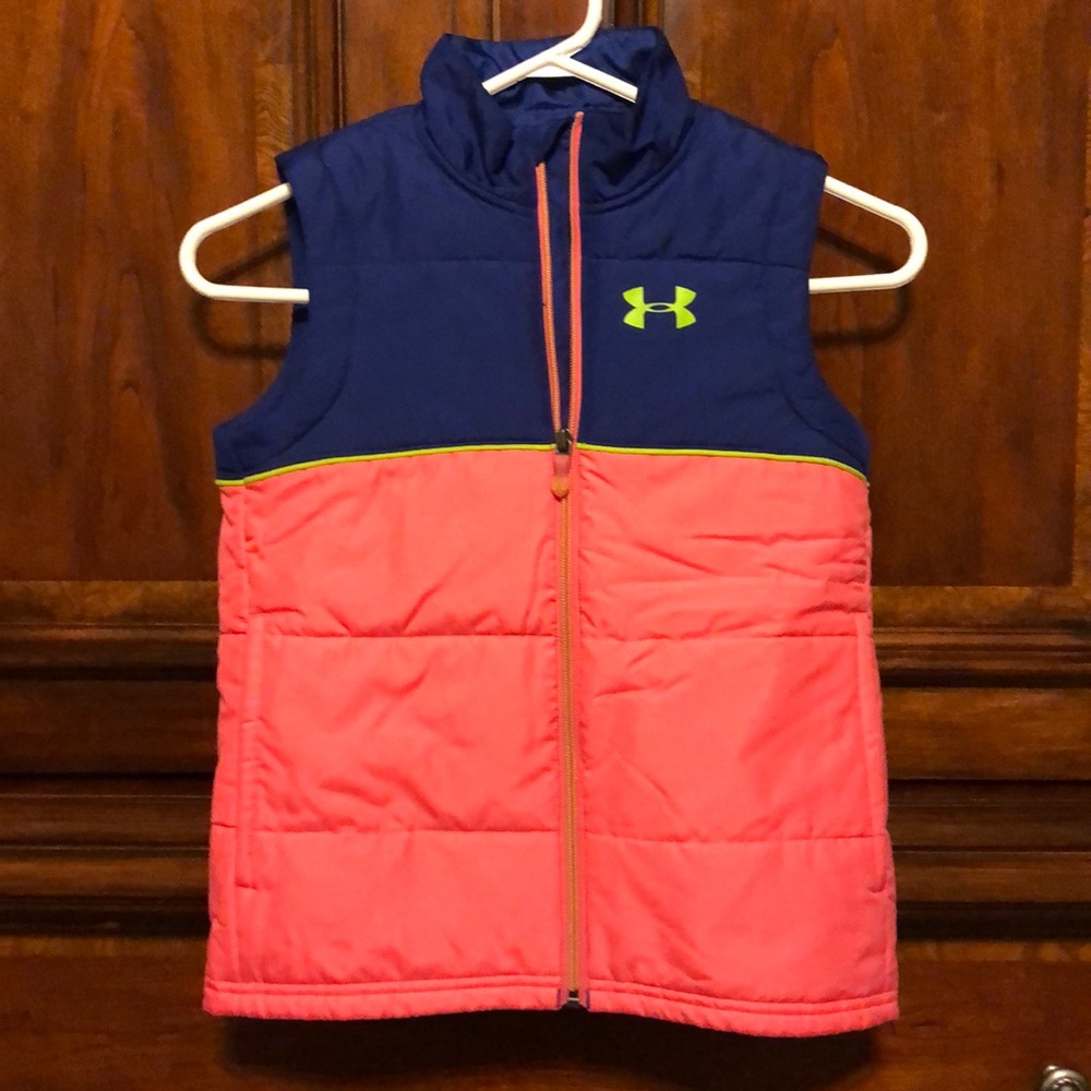 Under Armour girls vest with pockets